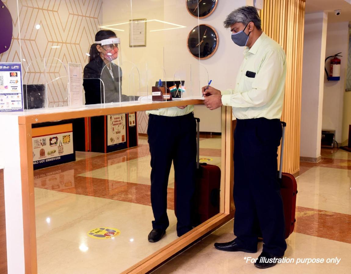 Oyo 29778 Panchadeep Bhawan Hotell Fālākāta Exteriör bild