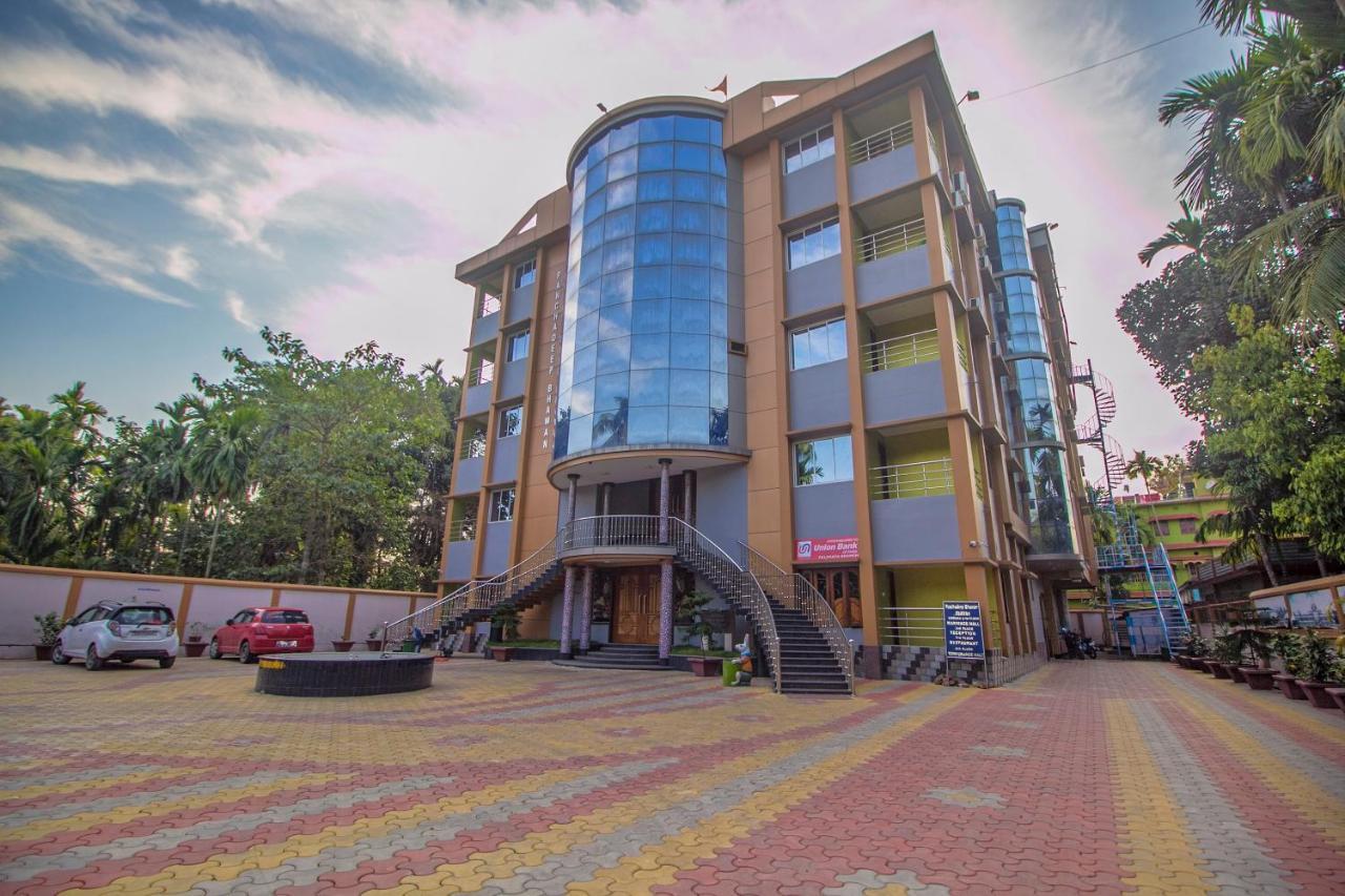Oyo 29778 Panchadeep Bhawan Hotell Fālākāta Exteriör bild