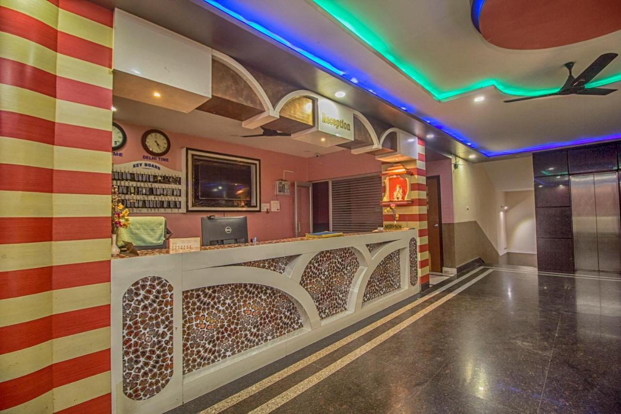 Oyo 29778 Panchadeep Bhawan Hotell Fālākāta Exteriör bild